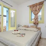 Kapris House *