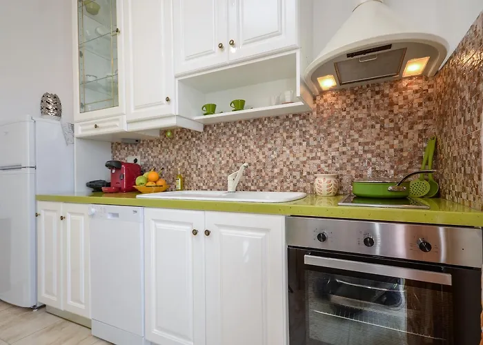 Апартаменты Kapris House *